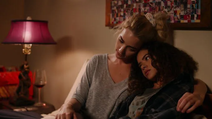 ‘Ginny & Georgia’ é renovada para a segunda temporada pela Netlix