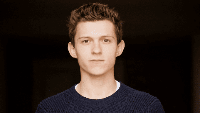 Tom Holland 1 — Entre Séries Tom Holland 1