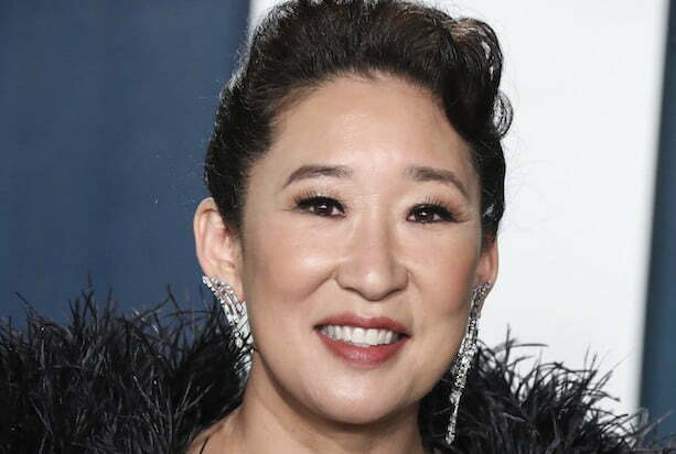 Sandra Oh the Chair 1