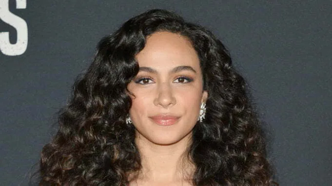 Aurora Perrineau entra para elenco recorrente de ‘Westworld’