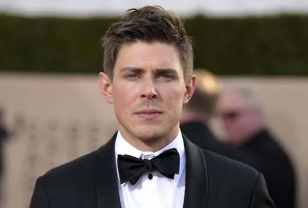 Chris Lowell entra para elenco de ‘How I Met Your Father’