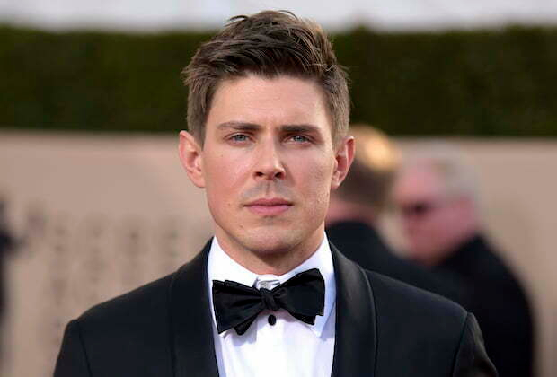 chris lowell — Entre Séries chris lowell
