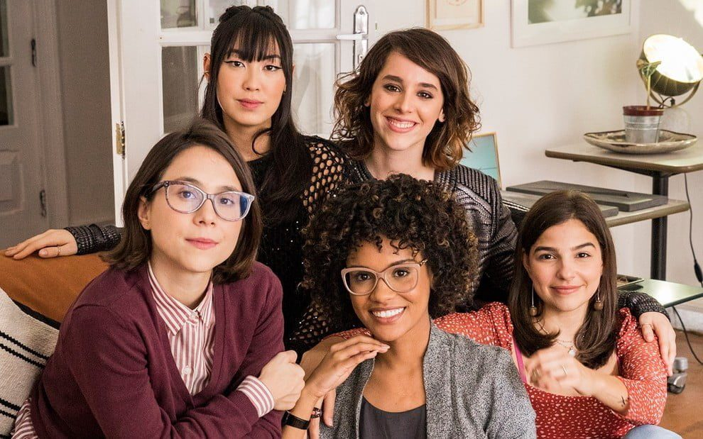 globo as fives ana hikari daphne bozaski manoela aliperti daphne bozaski gabriela medvedovski vitor pollak tvglobo fixed large