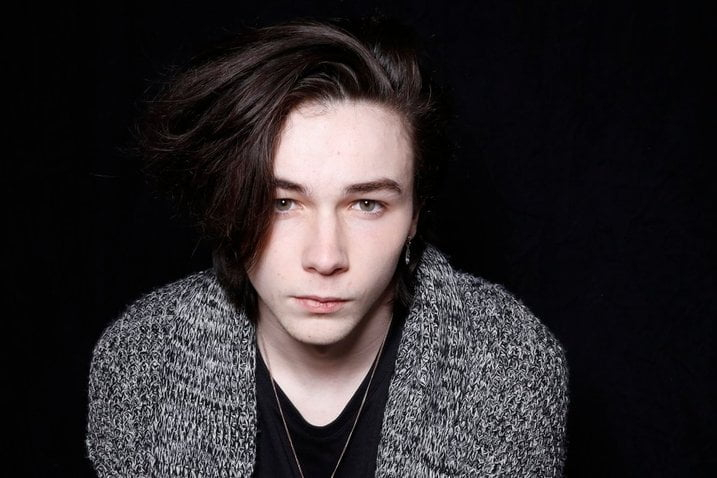 Mark Mckenna A418265 1 | Entre Séries Mark Mckenna A418265 1