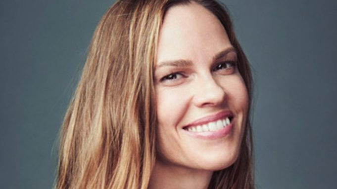Hilary Swank será protagonista de adaptação de ‘Before She Disappearead’