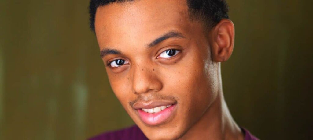 Jabari Banks reboot um maluco no pedaco — Entre Séries Jabari Banks reboot um maluco no pedaco