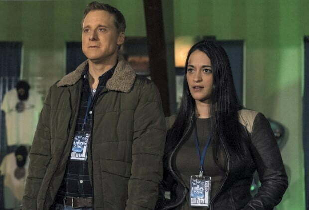 Segunda temporada de ‘Resident Alien’ estreia em janeiro nos EUA