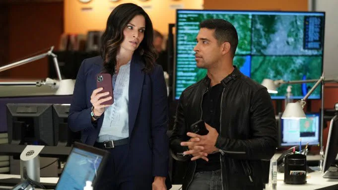 CBS confirma crossover entre ‘NCIS’ e ‘NCIS: Hawai’i’ em 2022