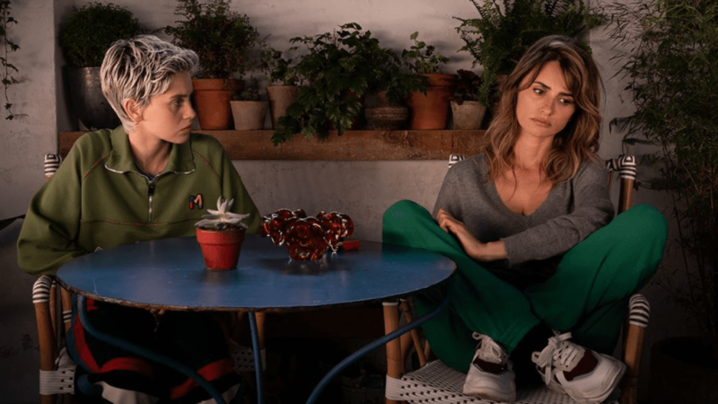 Críticas | Mães Paralelas