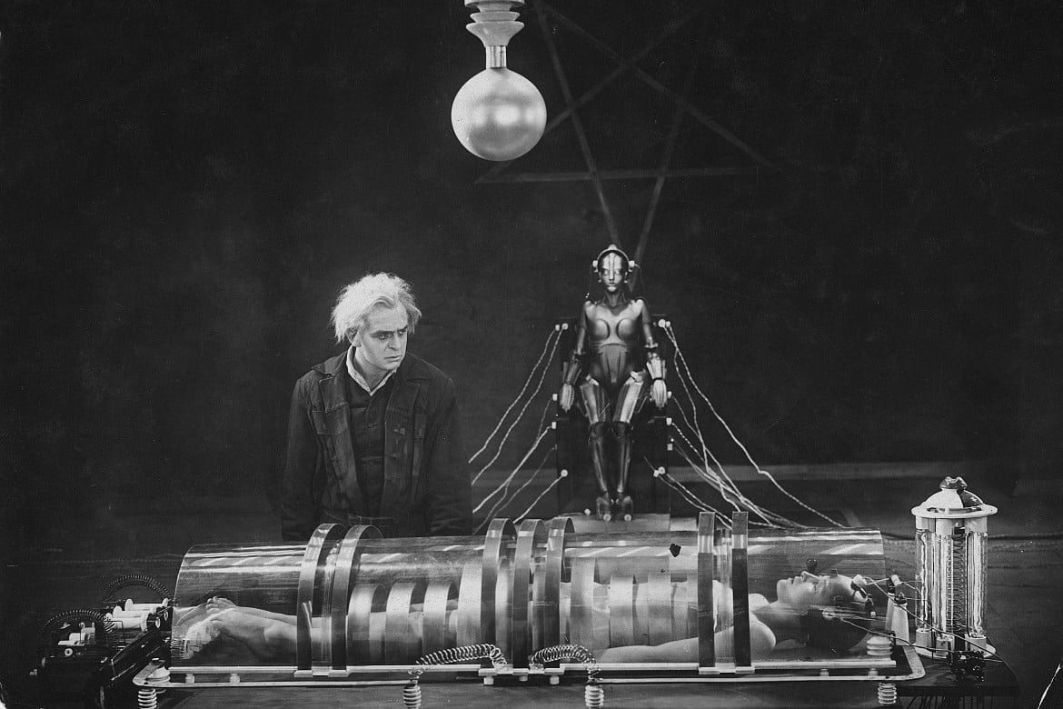METROPOLIS 1927 PLANO CRITICO — Entre Séries METROPOLIS 1927 PLANO CRITICO