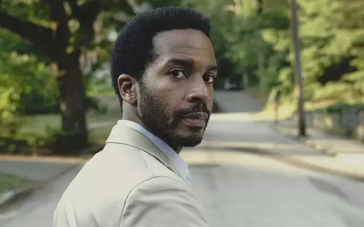 André Holland interpretará Huey P. Newton em série biográfica do Apple TV+