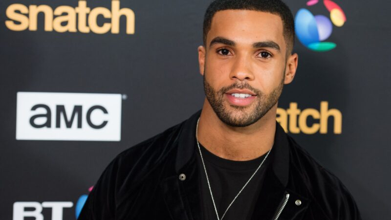 Lucien Laviscount é promovido ao elenco principal de ‘Emily in Paris’