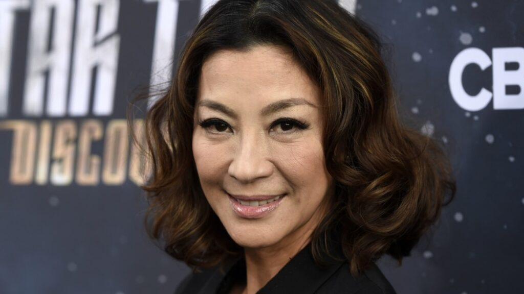 Michelle Yeoh — Entre Séries Michelle Yeoh