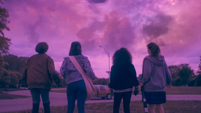 ‘Paper Girls’ ganha data de estreia pelo Amazon Prime Video