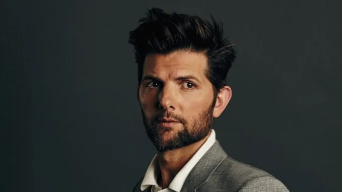 Adam Scott entra para o elenco de ‘Madame Web’