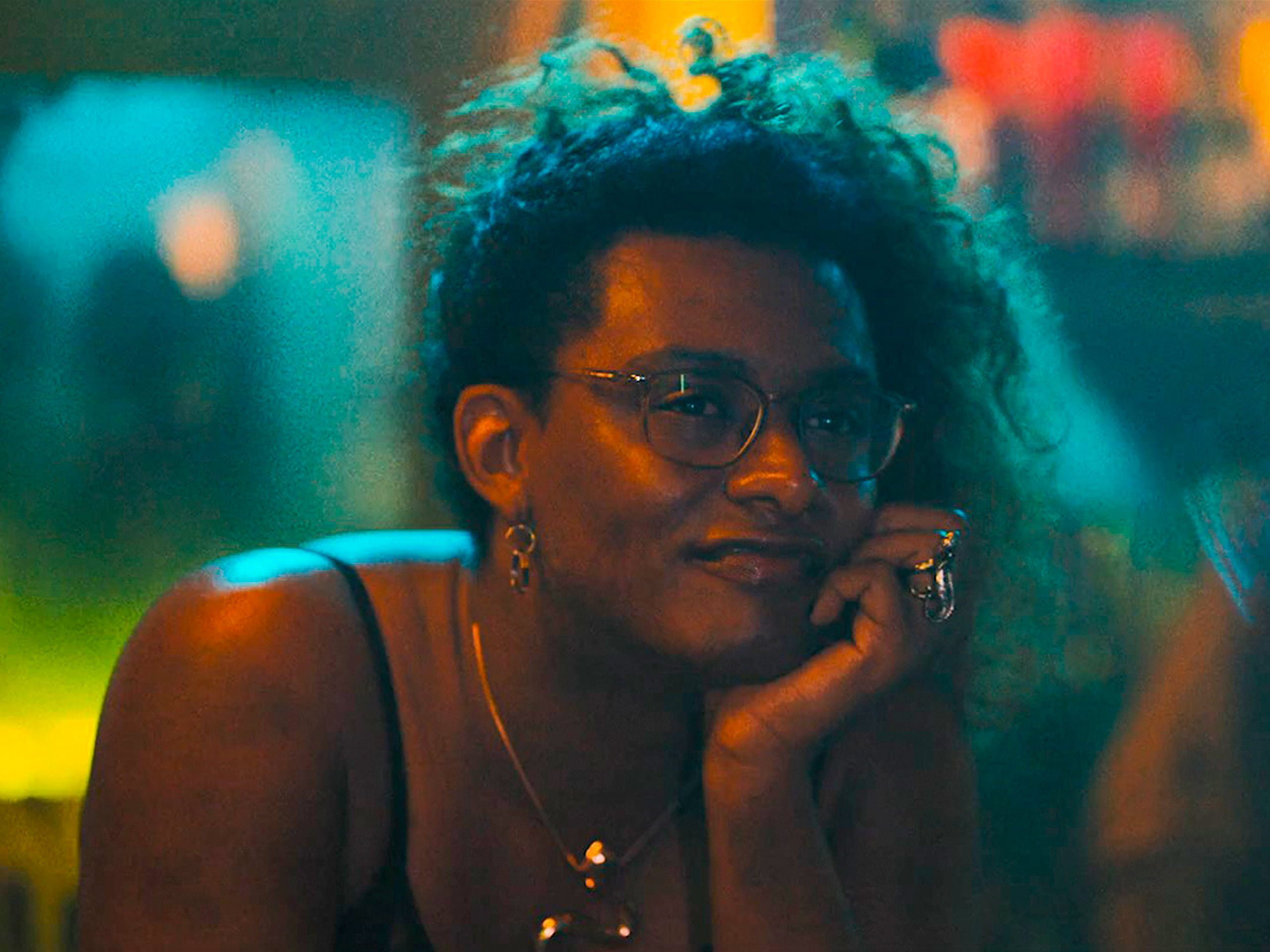 EP04 STILL 4x3 6 — Entre Séries manhãs de setembro liniker