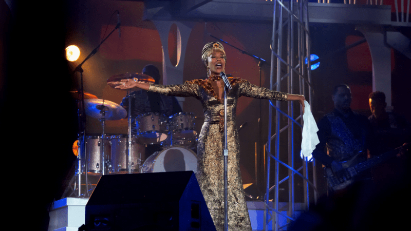 Cinebiografia de Whitney Houston ganha trailer pela Sony Pictures