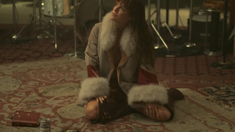 ‘Daisy Jones and the Six’ ganha teaser pelo Prime Video
