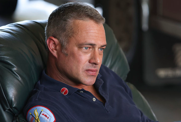 Taylor Kinney tira licença das gravações de ‘Chicago Fire’