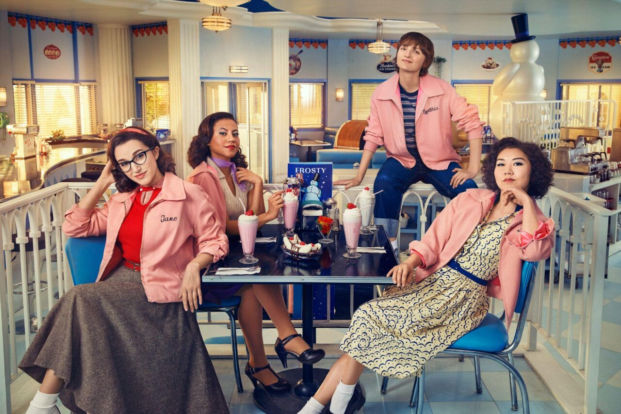 PinkLadiesFrostyPalaceReleaseDRAFT1_html_4379836dac8b0daa — Entre Séries