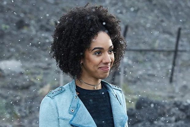 Pearl-Mackie-in-Doctor-Who-ce80d79 — Entre Séries