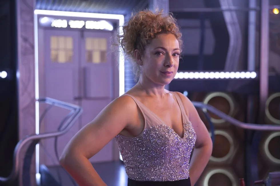 alex-kingston-river-song-07c3e1e — Entre Séries