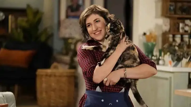 Warner Channel estreia ‘Call Me Kat’ neste mês