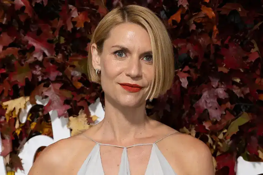 claire-danes-ezgif.com-optiwebp — Entre Séries Claire Danes The Beast in Me