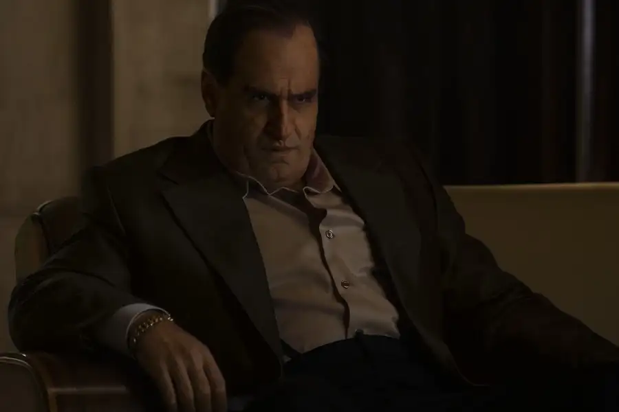 colin-farrell-ezgif.com-optiwebp — Entre Séries Colin Farrell Pinguim