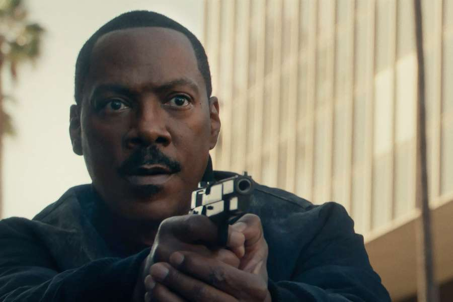 TrailerScreen_001_R2.jpgTrailerScreen_001_R2-ezgif.com-resize — Entre Séries Um Tira da Pesada 4: Axel Foley