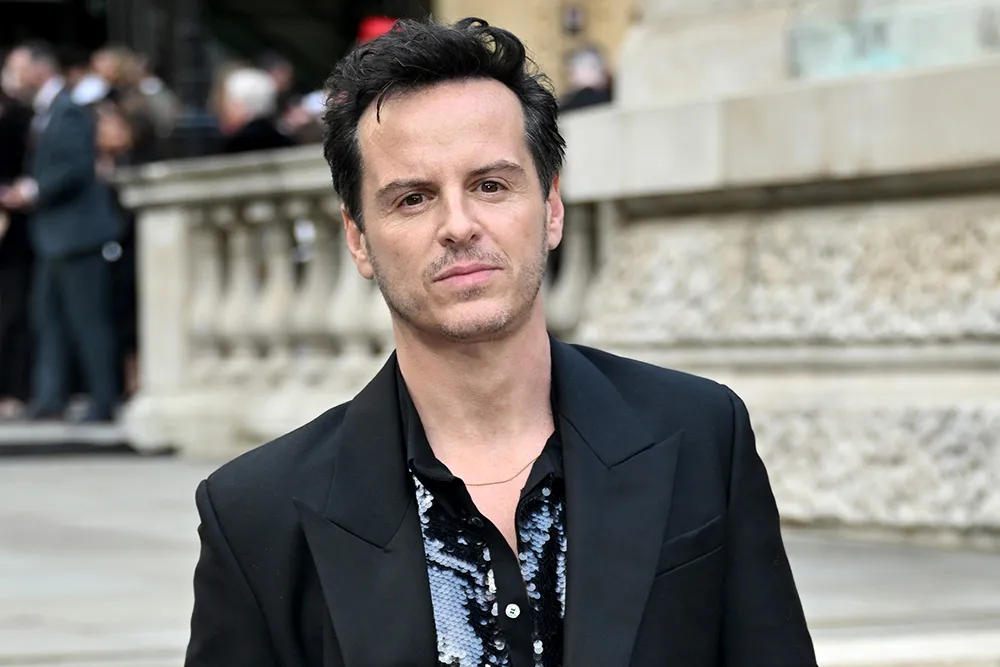 andrew-scott — Entre Séries Andrew Scott Wake Up Dead Man
