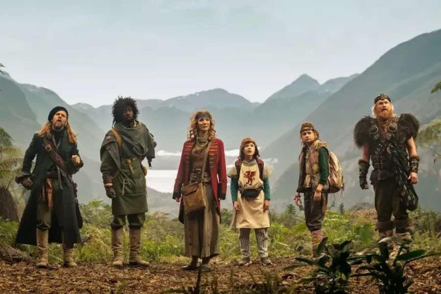 Entreseries.com.br Apple Tv Divulga Trailer De Time Bandits Apple Tv Time Bandits Key Art 16 9 Ezgif.com Webp to Converter | Entre Séries Time Bandits Apple Tv+