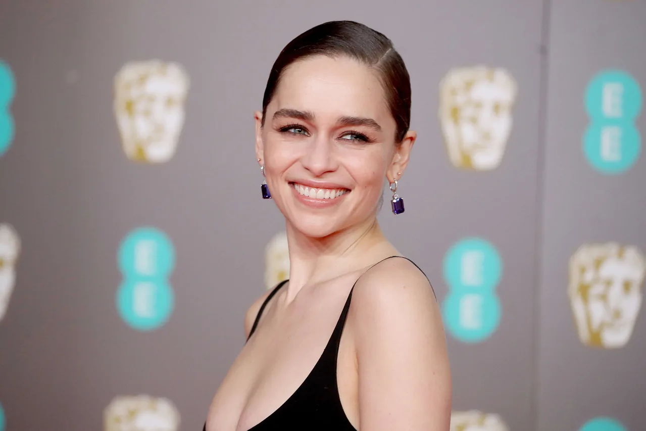 Emilia Clarke Ponies