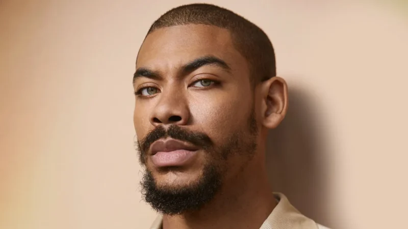 Aaron Pierre é confirmado como um dos protagonistas de ‘Lanterns’