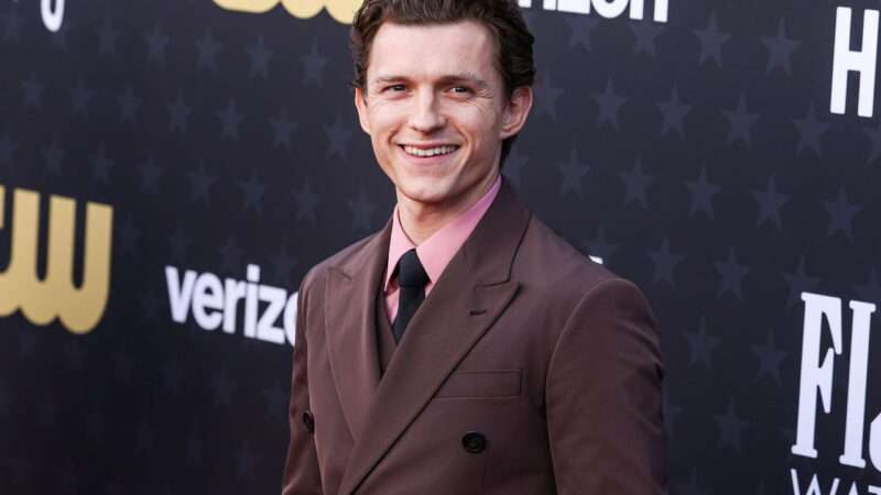 Tom Holland negocia ser o protagonista de novo filme de Christopher Nolan