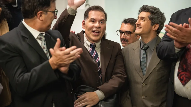 Comédia ‘Uma Advogada Brilhante’, com Leandro Hassum, ganha trailer
