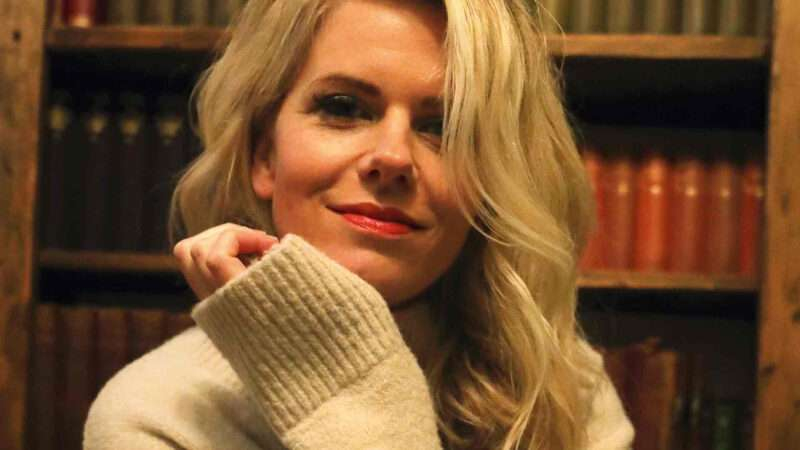 Livros | Faro Editorial compra direitos de livro de estreia de Jo Murray