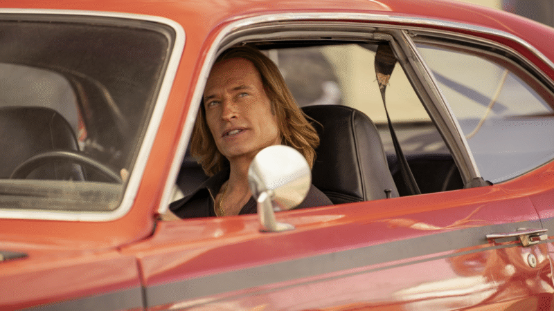 Lançamentos da Semana | ‘Duster’, ‘Bet’ e ‘Overcompensating’ chegam nas plataformas de streaming nos próximos dias