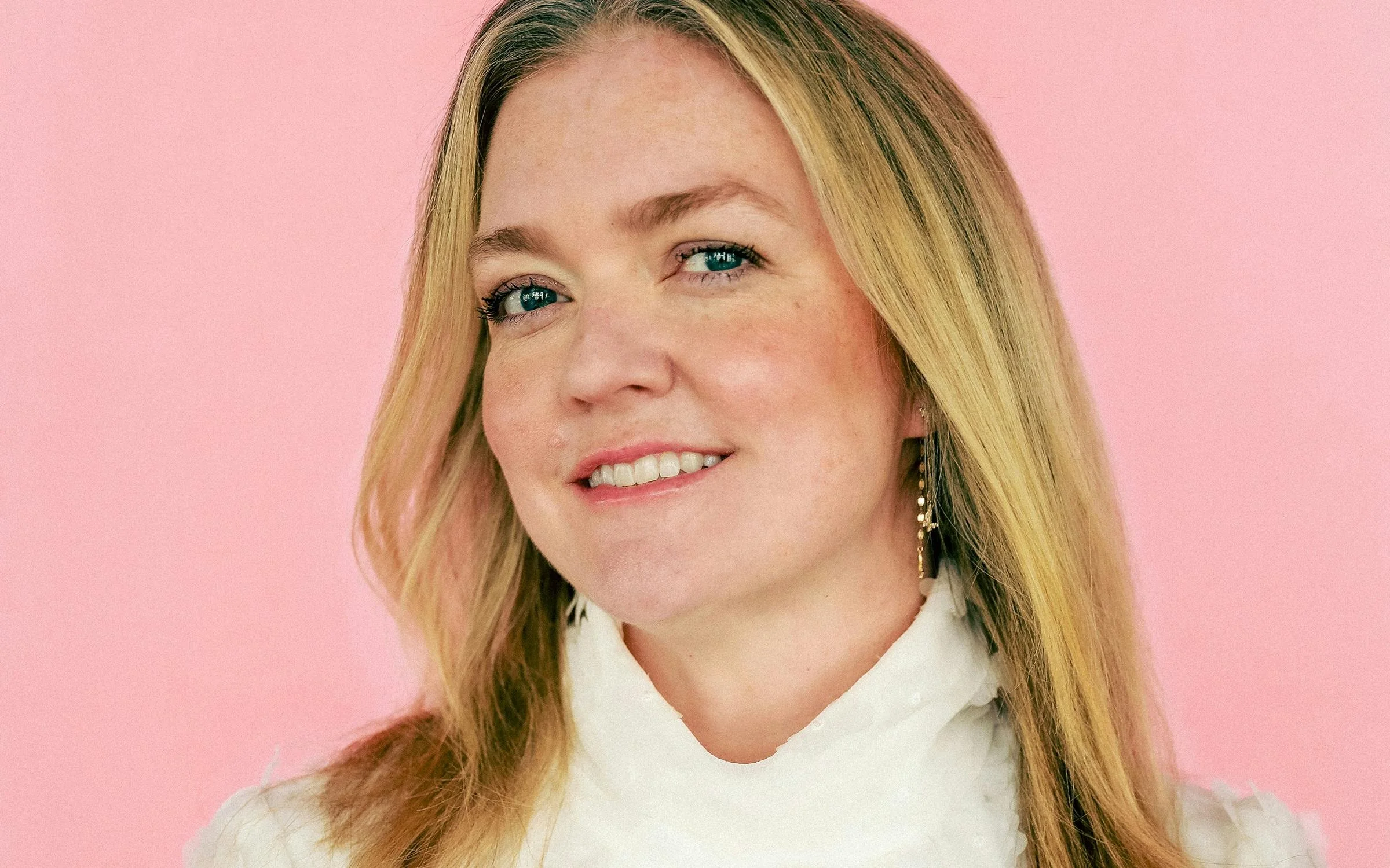 COLLEEN HOOVER — Entre Séries COLLEEN HOOVER ADAPTAÇÕES