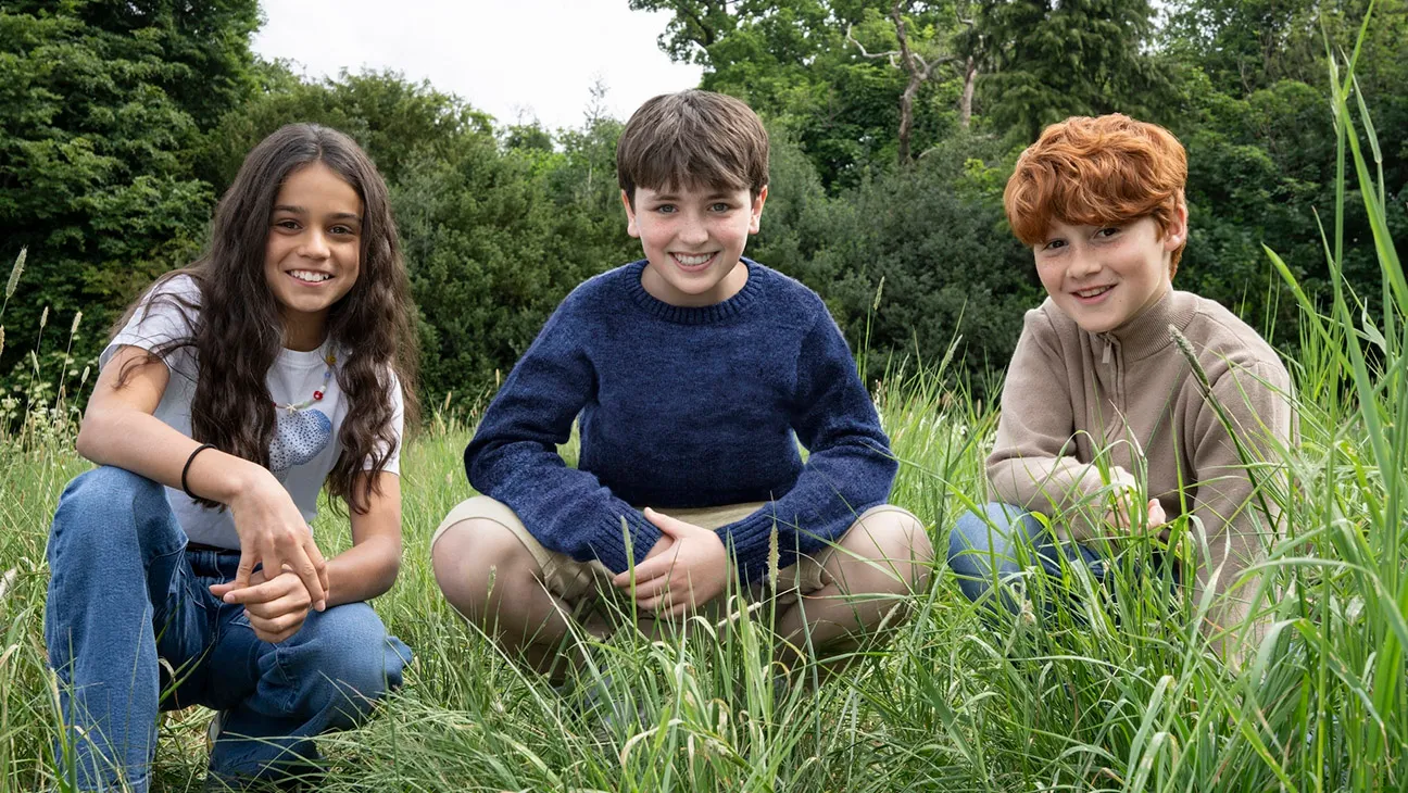 arabella stanton dominic mclaughlin and alastair stout H 2025 — Entre Séries Harry Potter