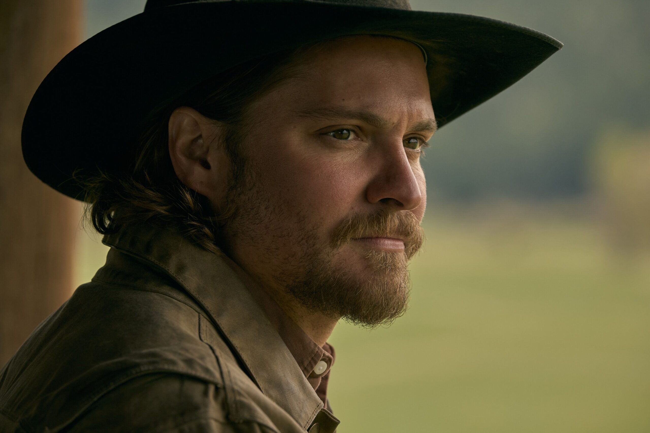 ys 509 052024 sc18 19 20 em 00588 r 4 67574829d5378 — Entre Séries Luke Grimes Yellowstone spin-off