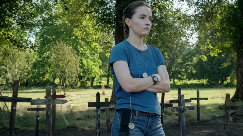 Criadores confirmam Kaitlyn Dever como protagonista da terceira temporada de ‘The Last of Us’