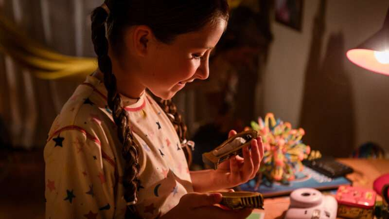 ‘O Diário de Pilar na Amazônia’ ganha pôster durante a Bienal do Livro do Rio de Janeiro