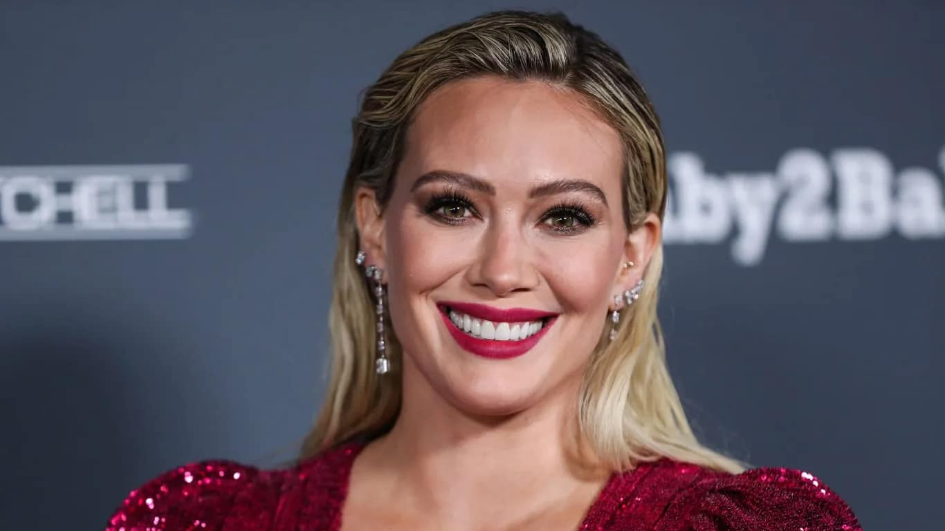 Hilary Duff | Entre Séries Hilary Duff - Pretty Ugly