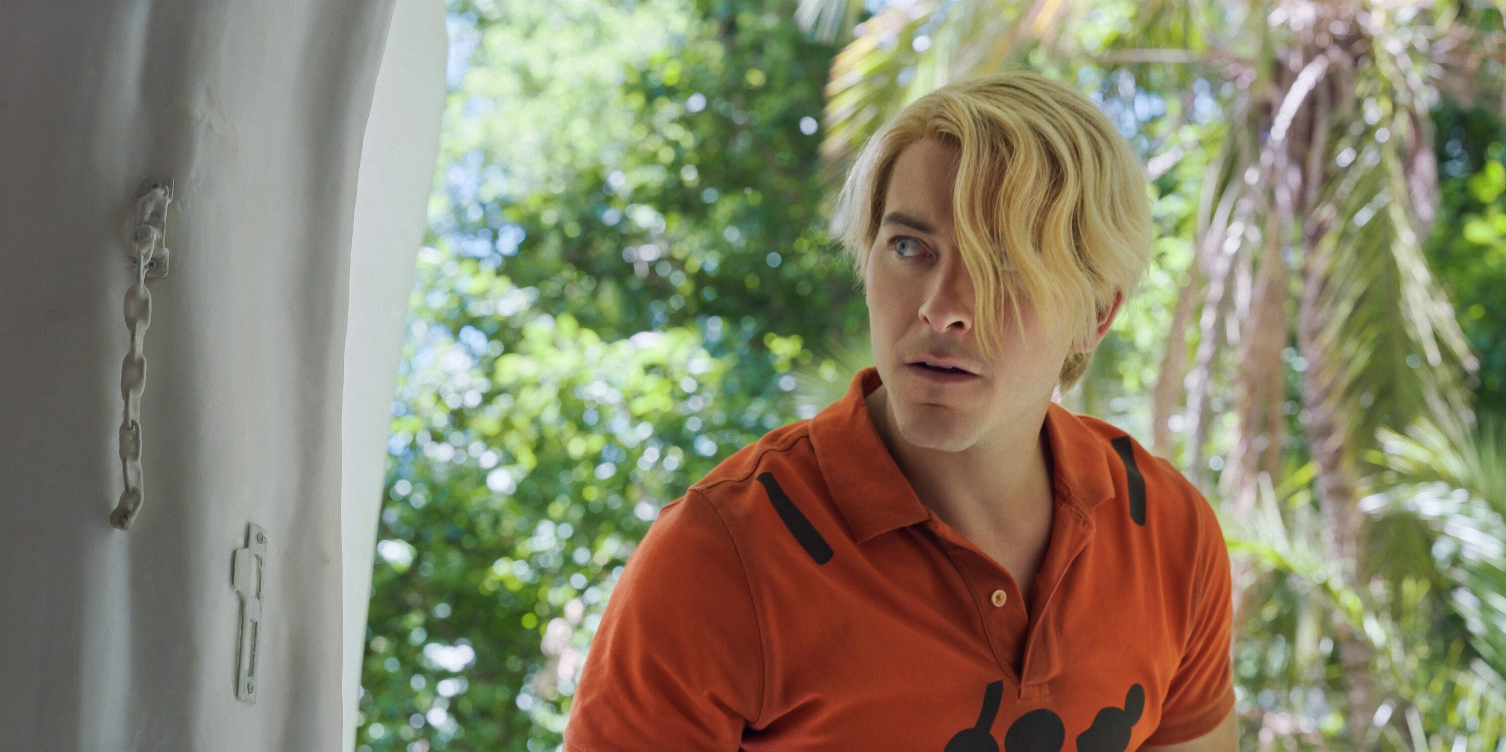 En Us Oneps2 Teaser 90 3840x2160 Prhq 12chsplit Txtl.00 00 37 12.still006r