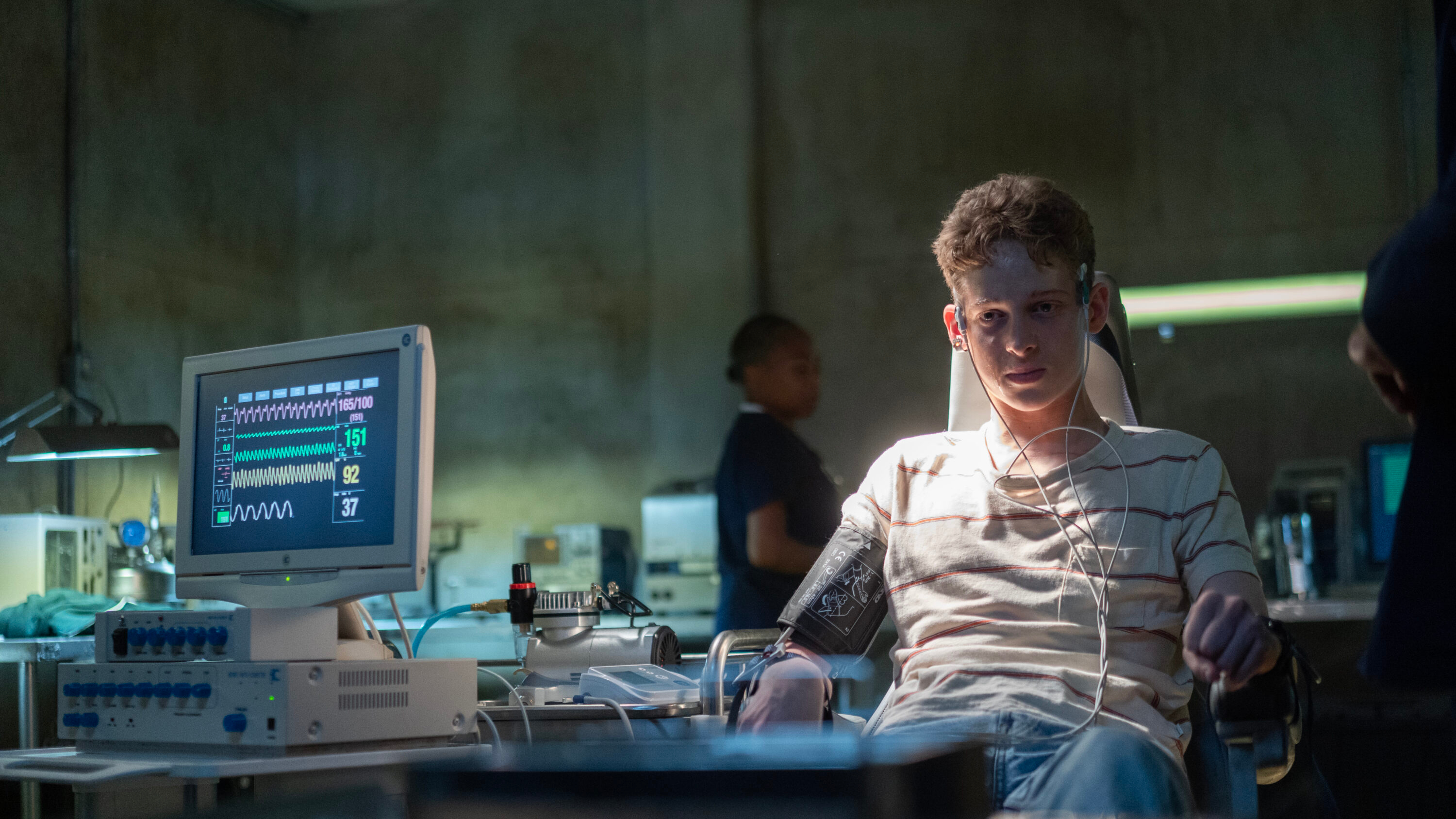 the Institute Season 1 Episode 102 | Entre Séries O Instituto Mgm+