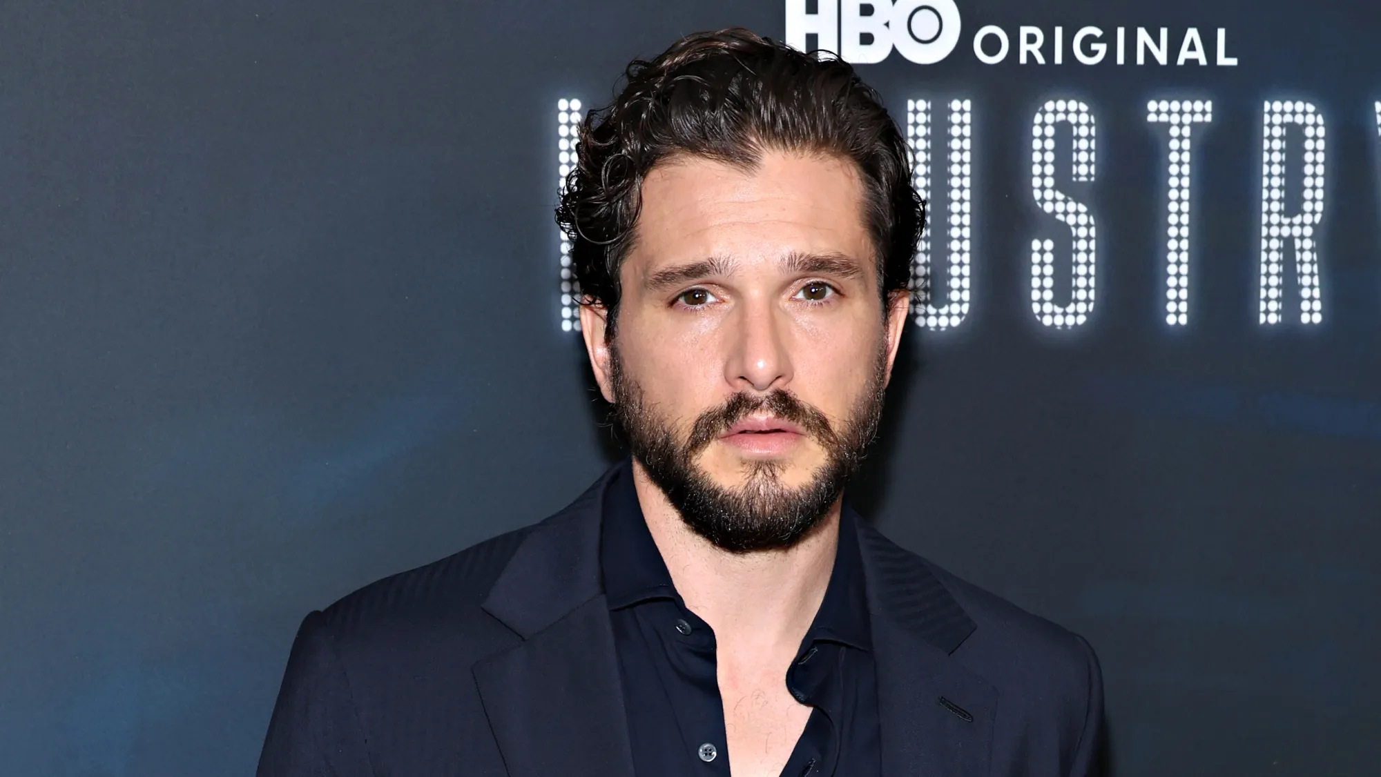 Gettyimages 2165473946 | Entre Séries Kit Harington - Uma História Em Duas Cidades