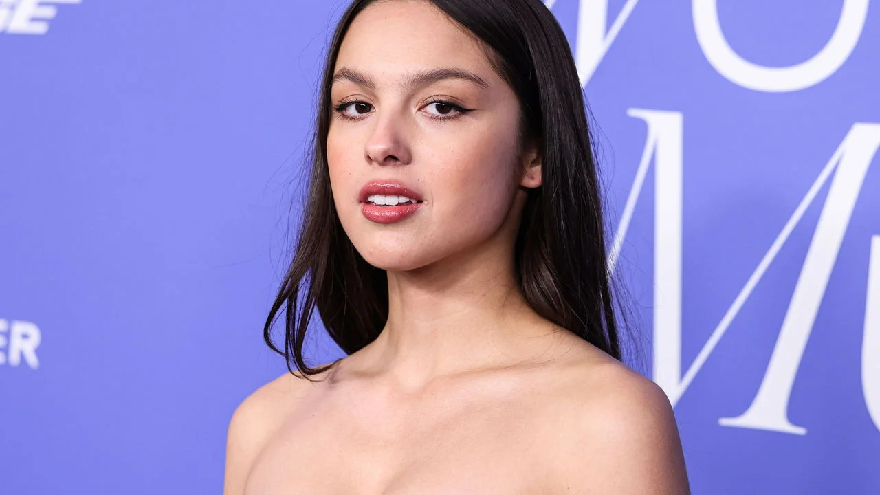 Olivia Rodrigo You Seem Pretty Sad for a Girl So in Love