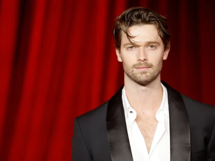 Patrick Schwarzenegger - Leitura Verão